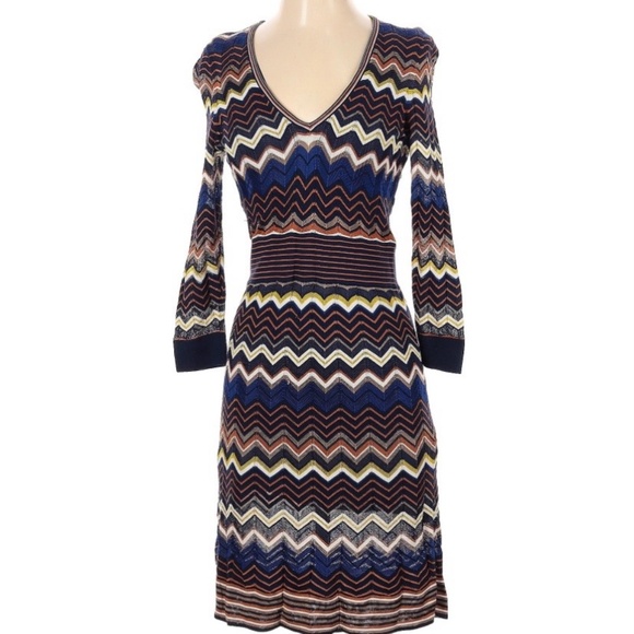 Karen Millen Dresses & Skirts - Elegant Karen Millen everyday dress size S with chevron pattern